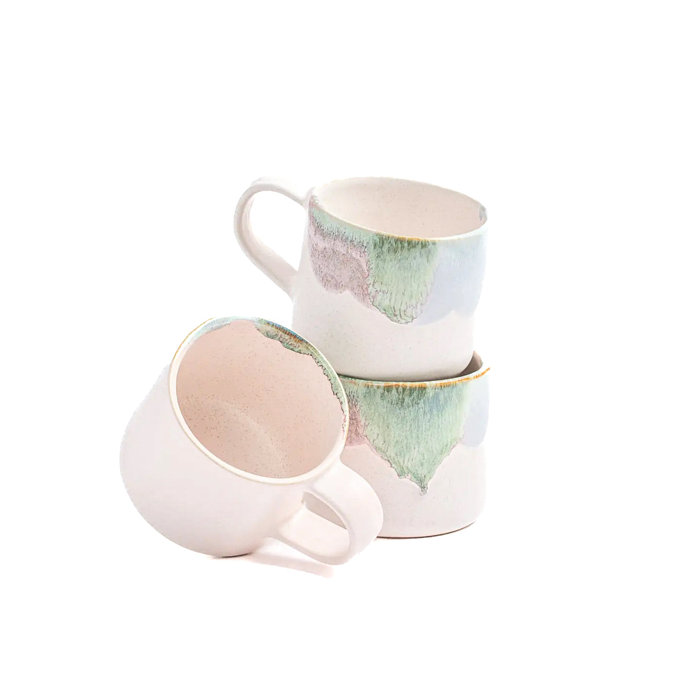 Explore the Douro Mug from Francks, inspired by the picturesque landscapes of the Douro region. This 400ml ceramic mug features a unique pastel-toned palette that reflects the area's natural beauty. Each piece is handmade, ensuring no two mugs are exactly alike, celebrating individuality and artisanal craftsmanship. Ideal for adding an elegant touch to your daily beverage routine.
